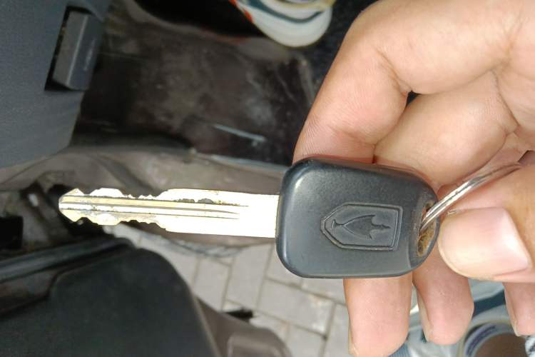 Used Jinbei Hiace X30 2020 1.5L Van Super-Enjoyment Model China VI Standard SWC15M
