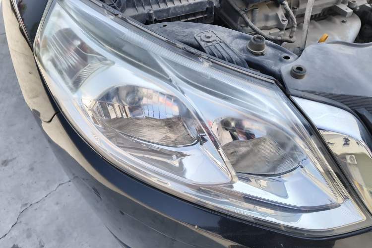 Used Baojun 630 2014 1.5L manual standard version
