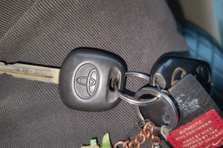 Used Toyota Corolla EX 2011 1.6L Manual Classic Edition