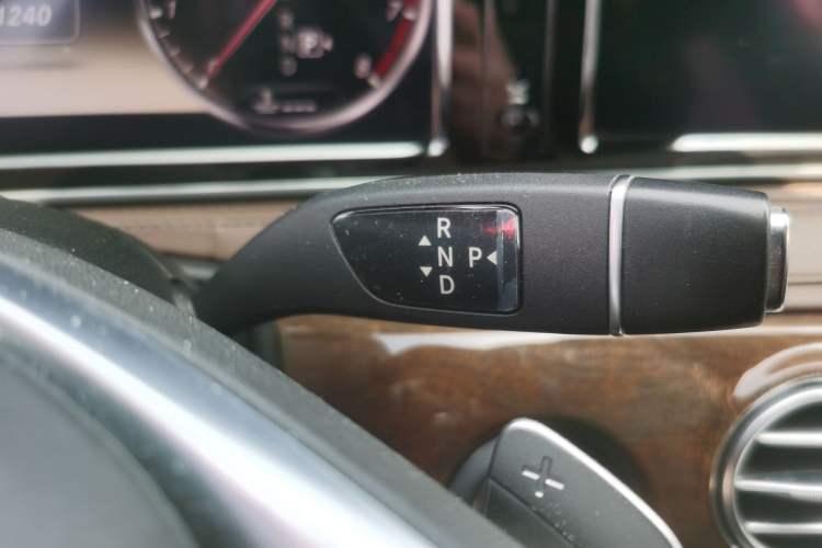 Used Mercedes-Benz S-Class 2014 S 400 L Prestige Edition Gear Lever