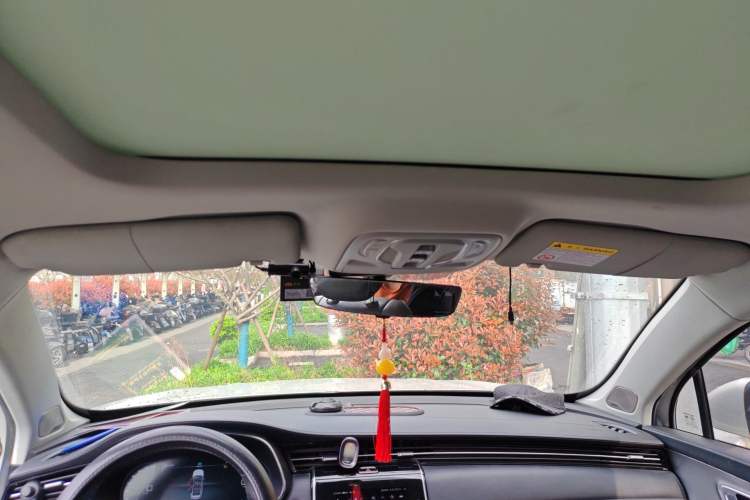 Used Roewe RX5 MAX 2019 300TGI Automatic Smart Cabin Luxury Edition
