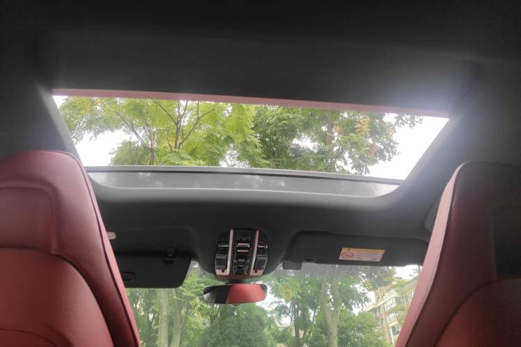 Used Porsche Panamera 2022 Panamera 4 E-Hybrid Platinum Edition 2.9T Headliner