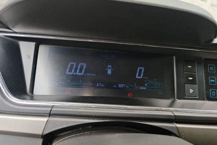 Used CHANGAN KAICHENG Oushang A600 2016 1.5L Manual Luxury 7-Seater Instrument Cluster