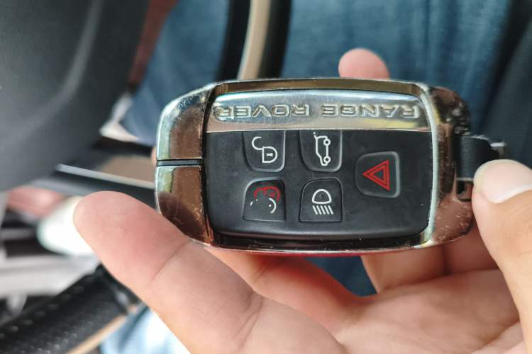 Used Land Rover Range Sport 2016 3.0 SC V6 HSE
