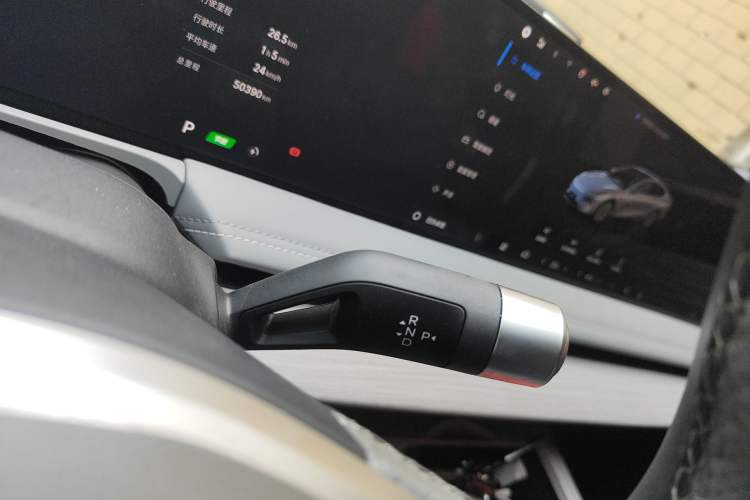 Used Geely Galaxy E8 2024 550 km Range Rear-Drive Dragon Edition
