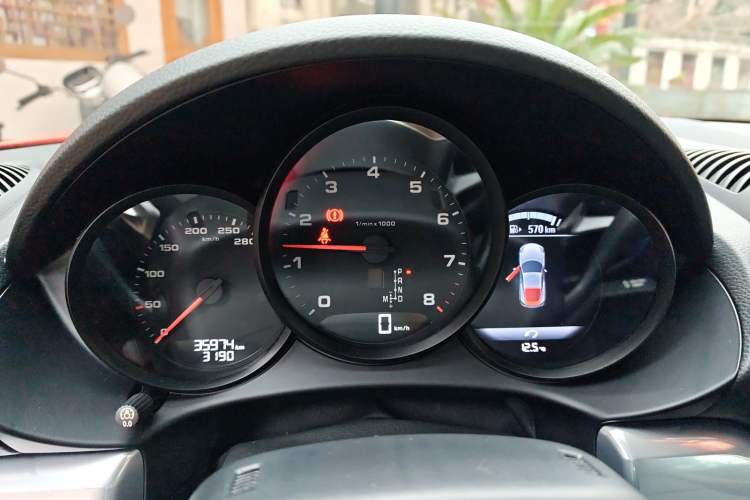 Used Porsche 718 2016 Cayman 2.0T