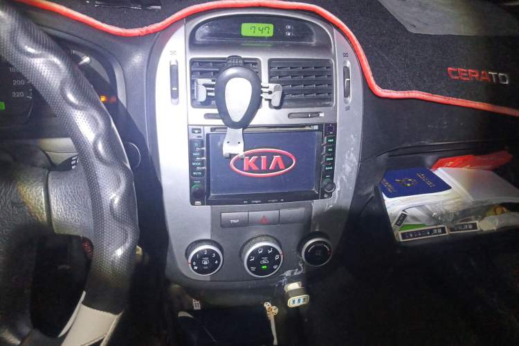 Used Kia Cerato 2012 1.6L MT GL Audio And AC Panel