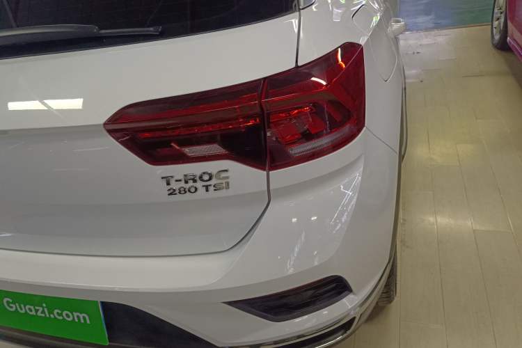 Used Volkswagen T-ROC 2019 280TSI DSG Four-Wheel Drive Luxury Version China V Standard