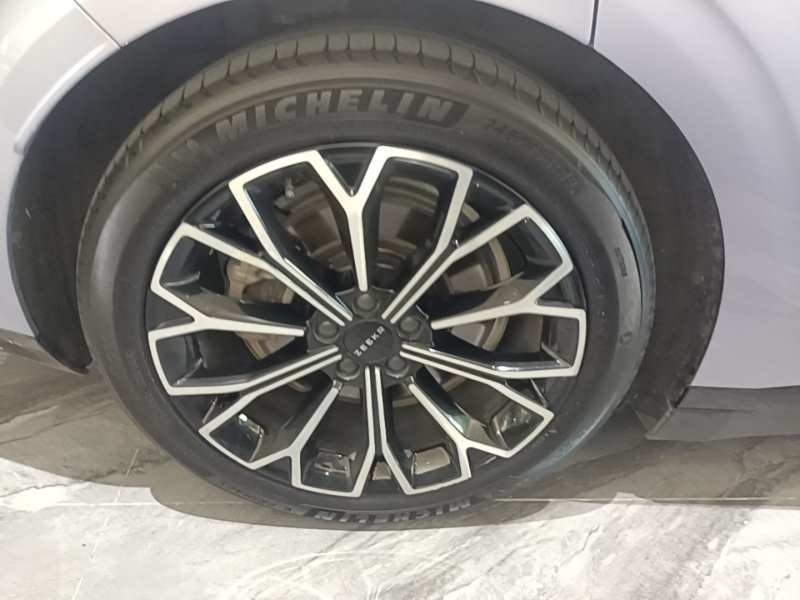 Used Zeekr 007 2025 Rear-Drive Intelligent Driving Version 75 kWh — 25