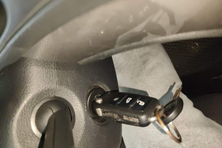 Used Volkswagen Lavida 2013 Revised Classic 1.6L Automatic Fashion Edition