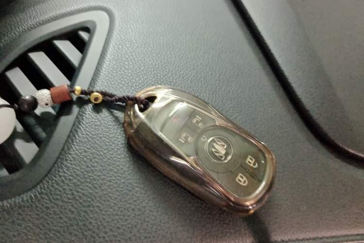 Used Buick GL8 2023 ES Lu Zun Deluxe Model Vehicle Key
