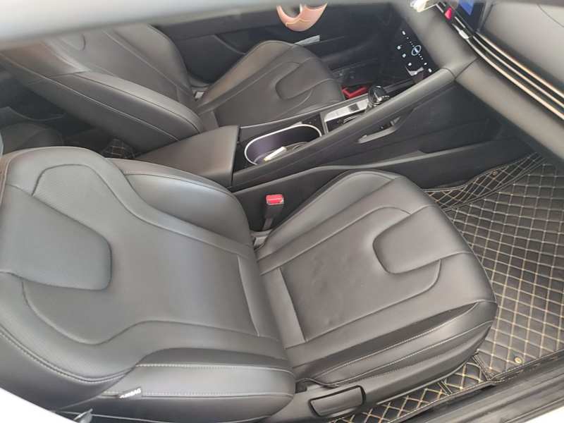 Used Hyundai Elantra 2022 1.5L CVT LUX Prestige Edition — 24