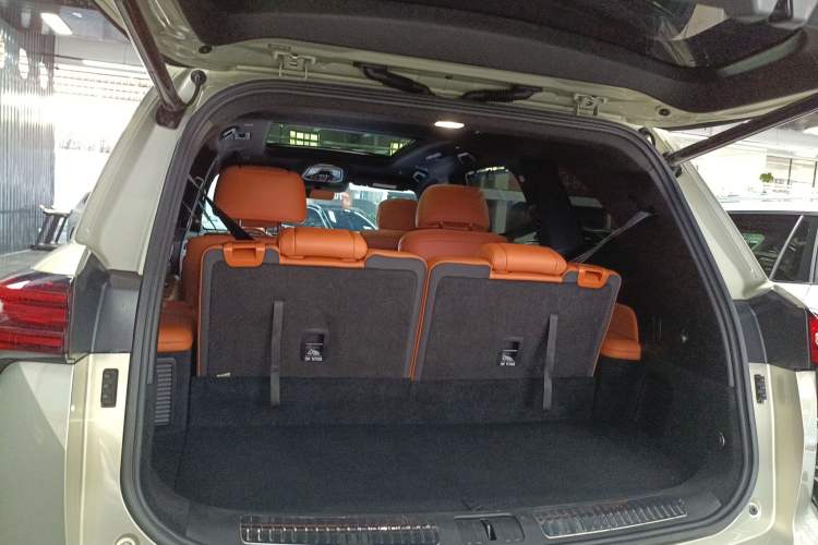 Used Wey Lanshan 2023 Four-Wheel Drive Ultra-Long Range Version
