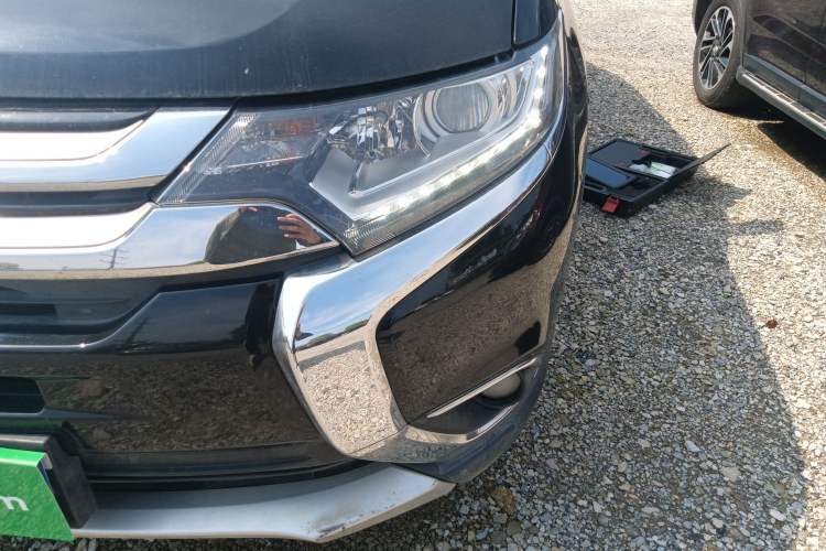 Used Mitsubishi Outlander 2018 2.0L Two-Wheel Drive Glory Edition 5 Seats