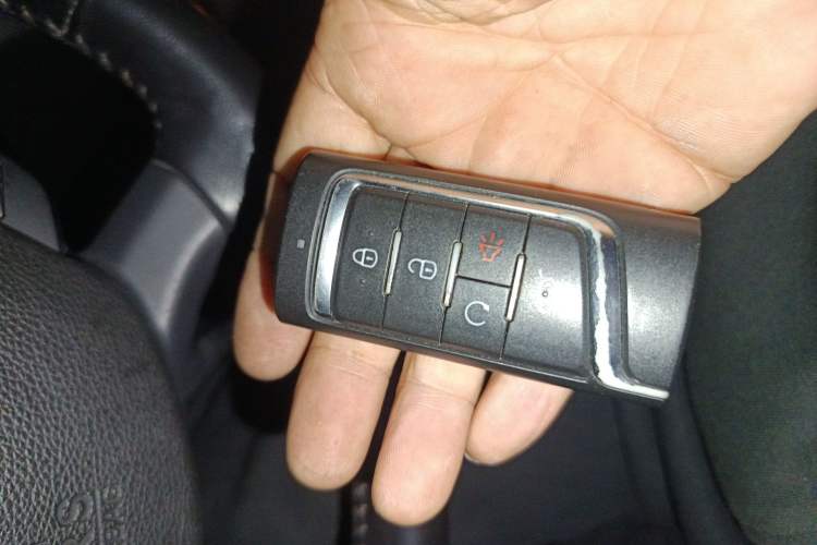 Used GAC Trumpchi GS8 2017 320T Four-Wheel Drive Luxury Smart Connectivity Version (7 Seats) Vehicle Key