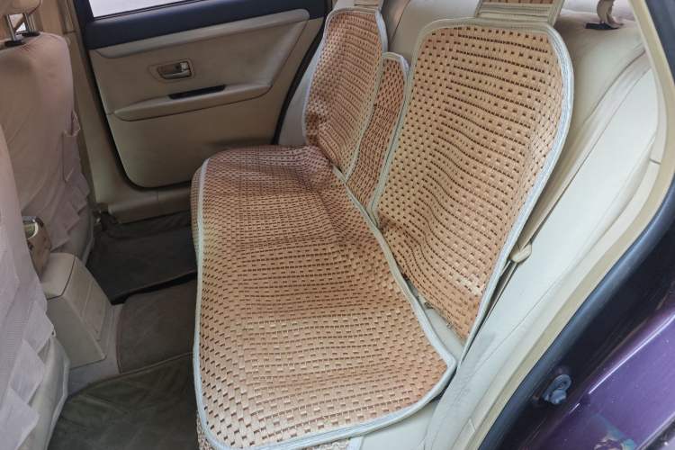 Used Lotus L5 2011 Sedan 1.6L Automatic Fashion Edition Left Rear Seat