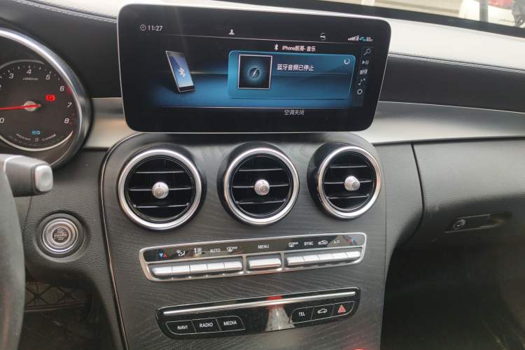 Used Mercedes-Benz C-Class 2019 C 260 L Sport Edition Audio And AC Panel