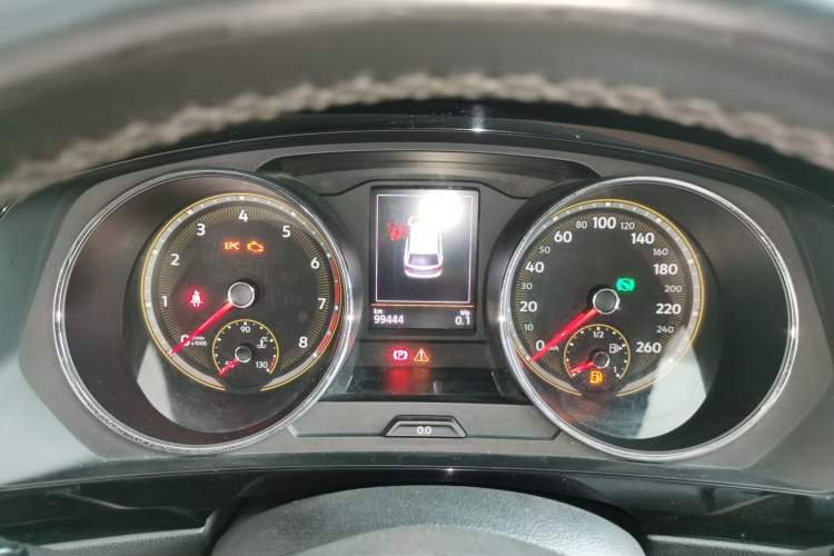 Used Volkswagen Tiguan L 2020 330TSI Automatic Two-Wheel Drive Smart Luxury Edition China VI Standard Instrument Cluster