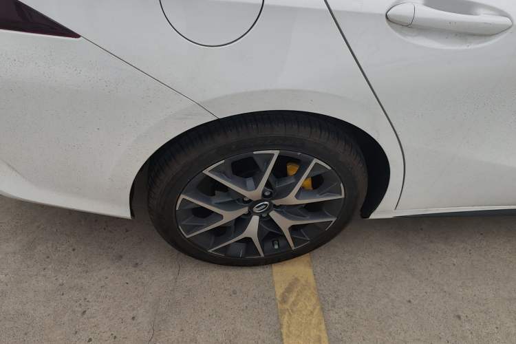 Used GAC Trumpchi EMPOW 2021 270T DCT J15 Version Exterior 5