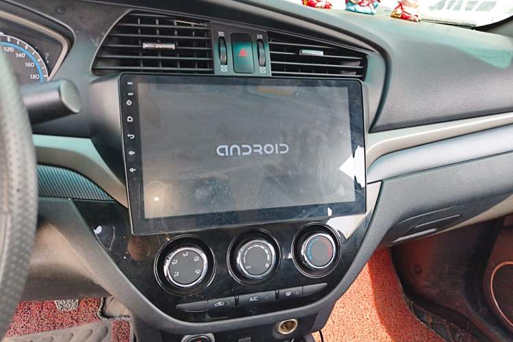 Used Haima M6 2017 1.6L Manual Comfort Model Audio And AC Panel