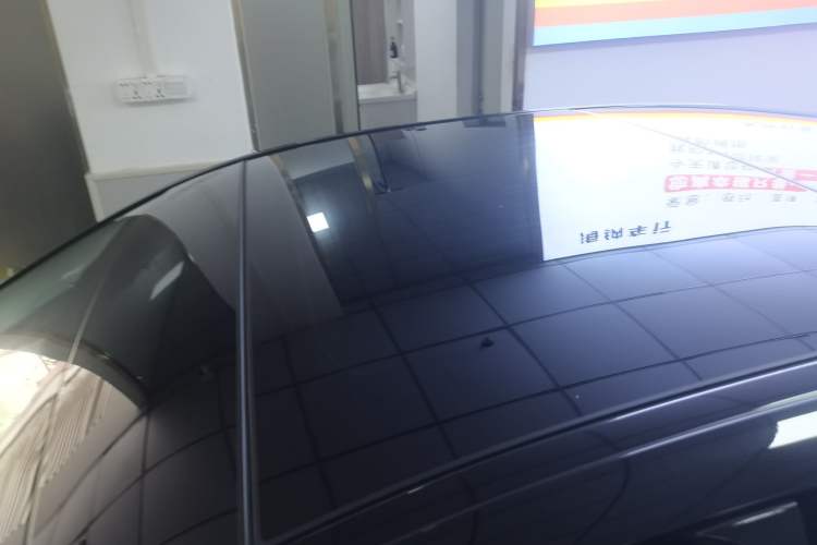 Used Mercedes-Benz E-Class New Energy 2022 Facelift E 350 e L Plug-in Hybrid Sedan Roof