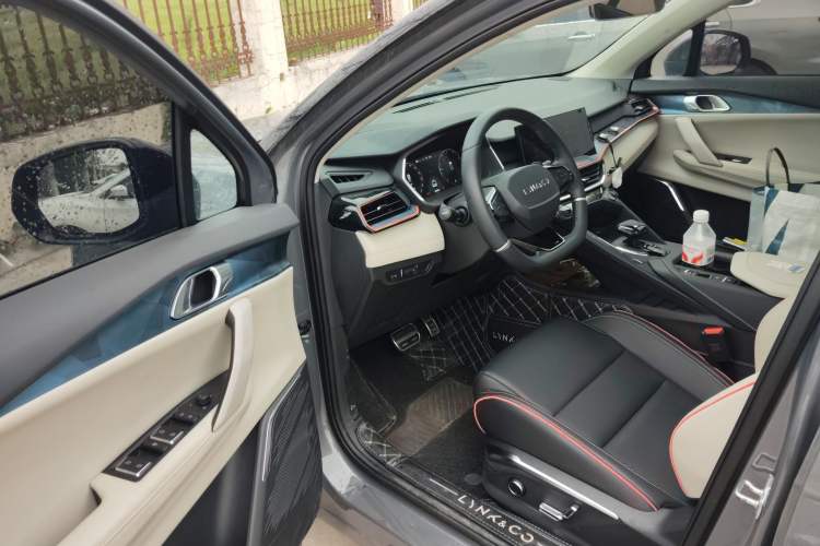 Used Lynk & Co 06 2020 1.5T YAO Halo Driver Seat