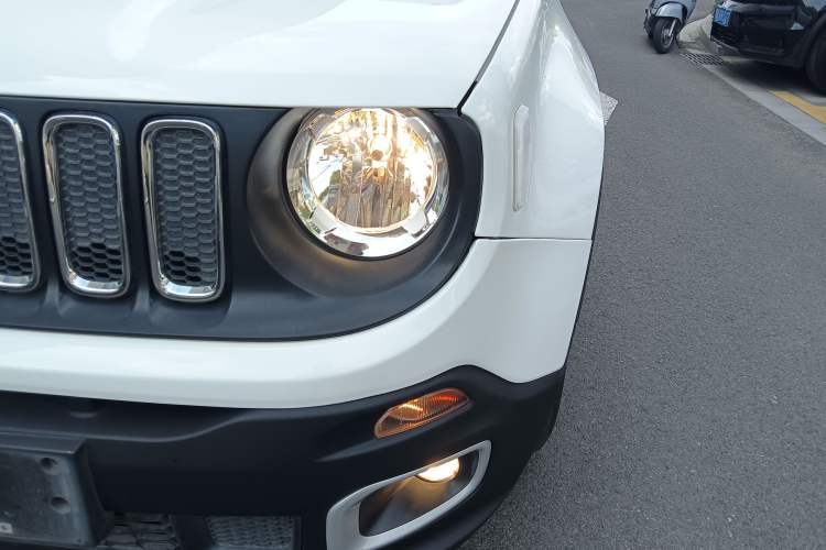 Used Jeep Renegade 2017 180T Automatic High-Energy Version