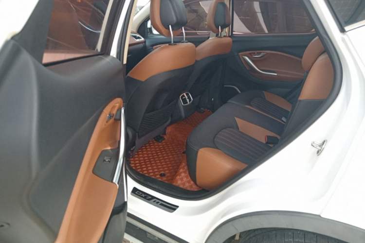 Used Soueast DX7 2017 1.5T Automatic Luxury Model
