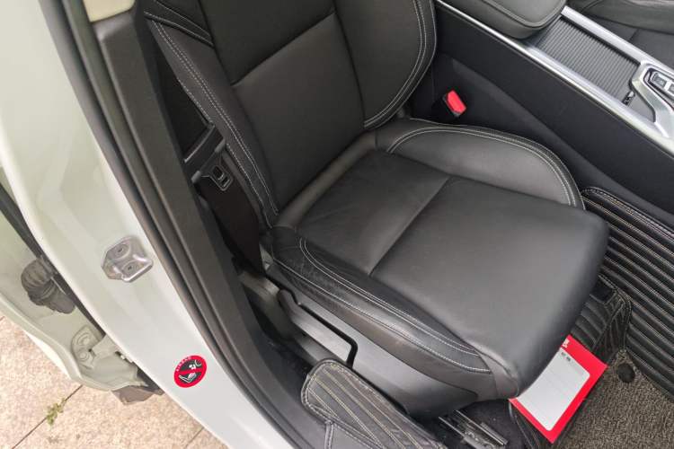 Used Lynk & Co 01 2018 2.0T Two-Wheel-Drive + Version Right Front Seat