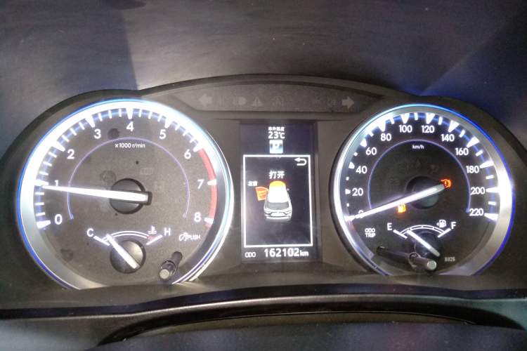 Used Toyota Highlander 2015 2.0T Four-Wheel Drive Ultimate Edition 7-Seater Instrument Cluster