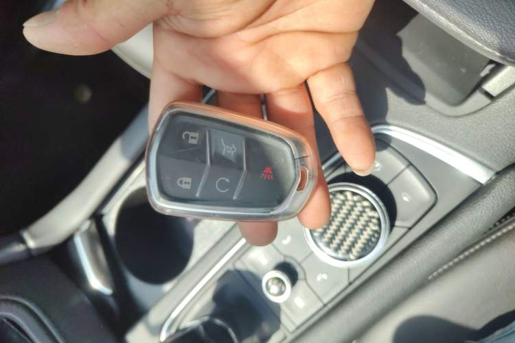 Used Cadillac XT5 2022 2.0T Two-Wheel Drive Luxury Version
