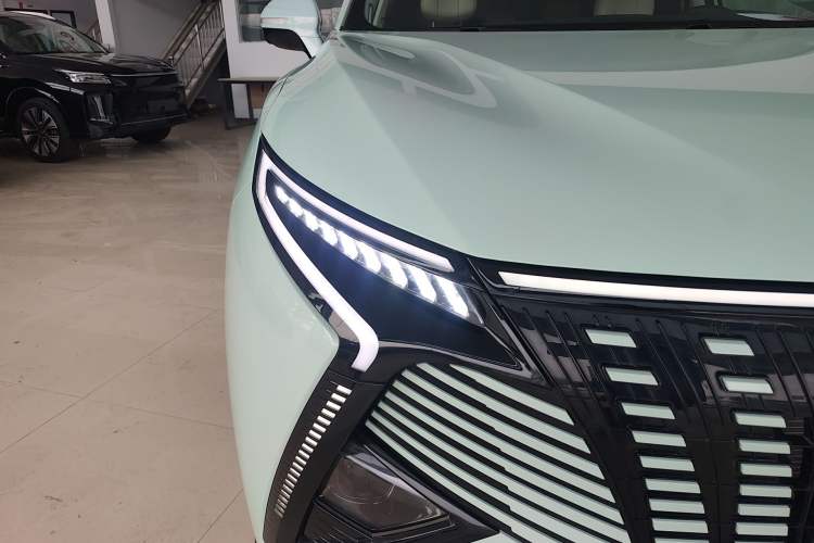 Used Cowin Kunlun 2024 Kunlun iHD 150km Starry Sky Edition Right Front Headlight