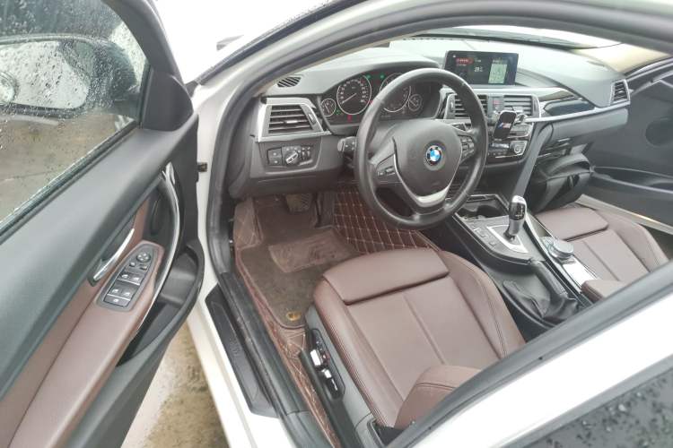 Used BMW 3 Series 2019 320Li Fashion Model
