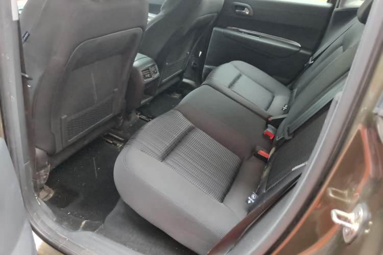 Used Peugeot 3008 2016 2.0L Automatic Classic Edition
