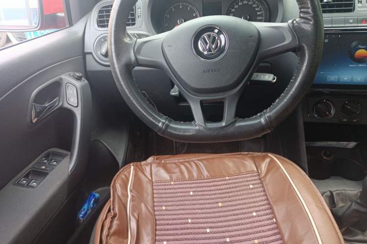 Used Volkswagen Polo 2014 1.4L Manual Fashion Edition