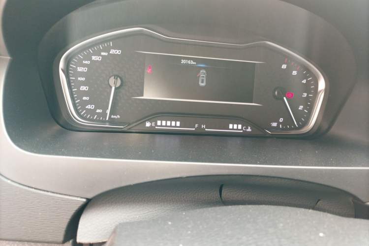 Used SAIC MAXUS G10 2023 2.0T Manual Multi-Function Version Diesel 7/8/9 Seats