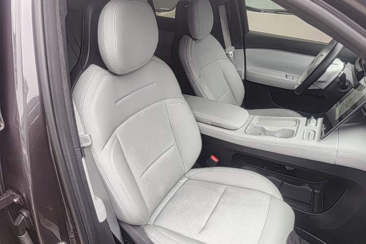 Used Nio ES6 2024 75 kWh
