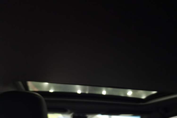 Used Toyota Avalon 2023 2.0L Luxury Edition Headliner