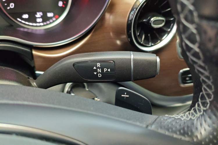 Used Mercedes-Benz V-Class 2021 V 260 L Long-wheelbase Luxury Edition