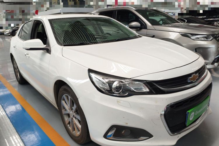 Used Chevrolet Malibu 2017 1.5T Automatic Luxury Edition Front Right 45 Deg