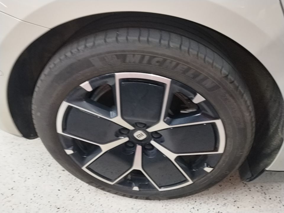 Xiaomi Auto SU7 2024 Rear-Drive Ultra-Long Range Advanced Pro-Level Intelligent Driving Version — снимка 11