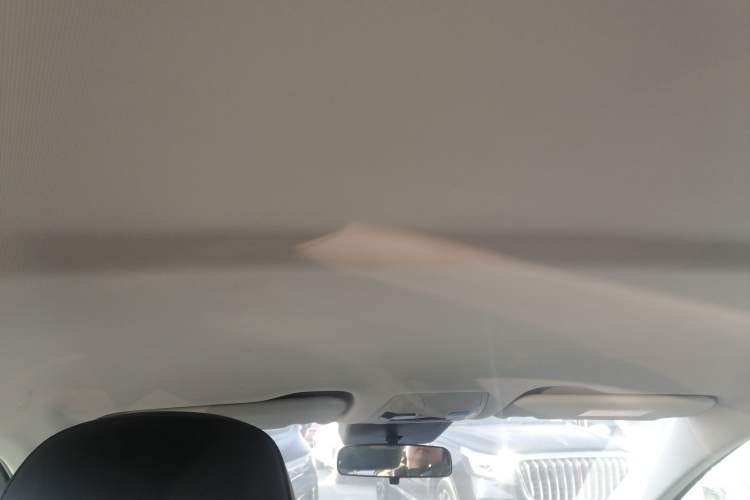 Used Hongqi E-QM5 2022 431 km Charge & Enjoy Edition