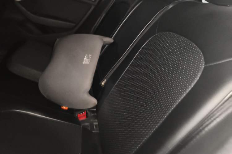 Used Audi A3 2016 Limousine 35 TFSI Ambition Edition Left Rear Seat