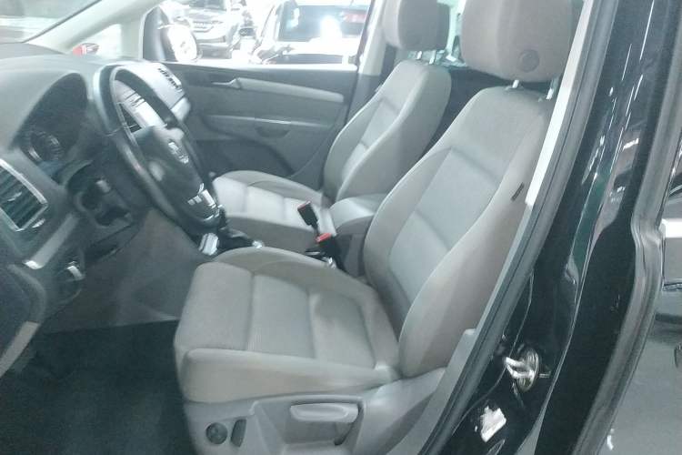 Used Volkswagen Sharan 2013 1.8TSI Standard Model Euro IV