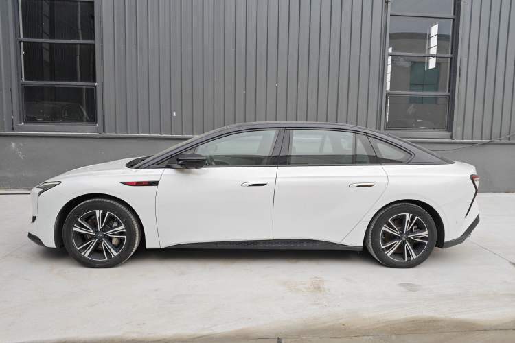 Used Hongqi EH7 2024 690 Pro
