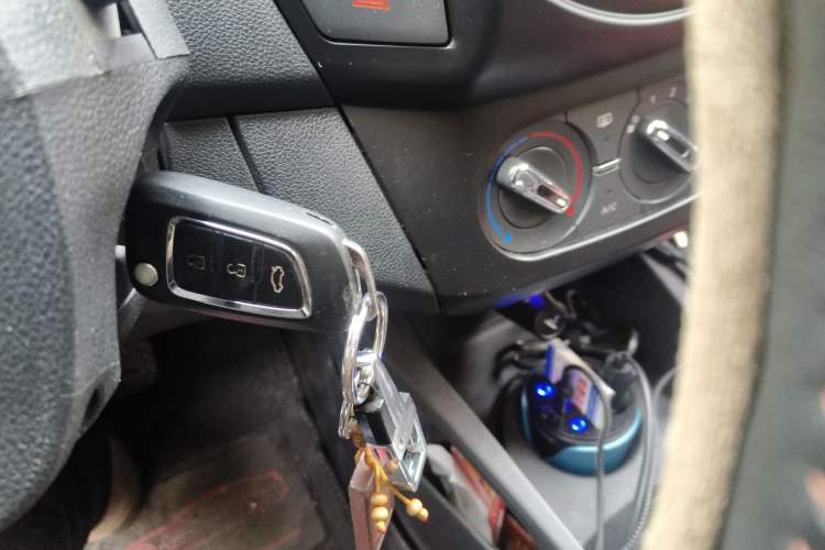 Used Dongfeng Aeolus AX3 2016 1.5L Manual ZhiKu Model