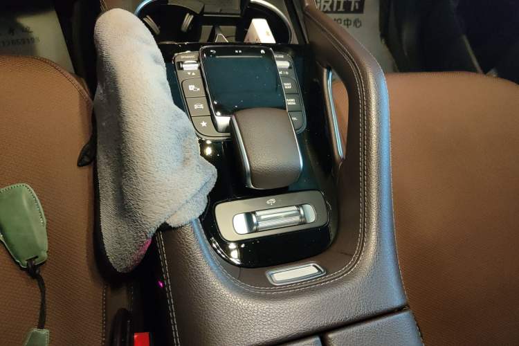 Used Mercedes-Benz GLE 2021 GLE 450 4MATIC Stylish Model Gear Lever