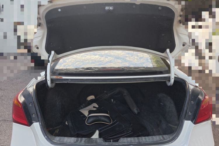 Used Hyundai Mistra 2014 1.8L Automatic Smart GLS Trunk