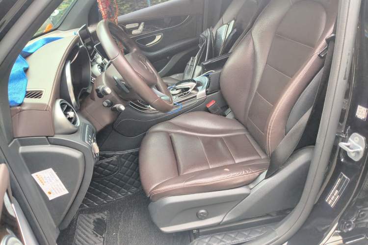 Used Mercedes-Benz GLC 2019 Facelift GLC 260 L 4MATIC Luxury Model Left Front Seat