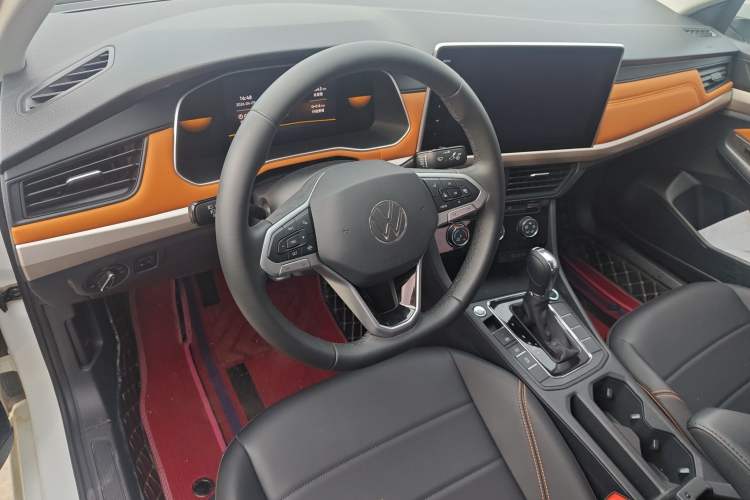 Used Volkswagen Bora 2025 200TSI DSG Enjoy Driving Navigation Edition Center Console